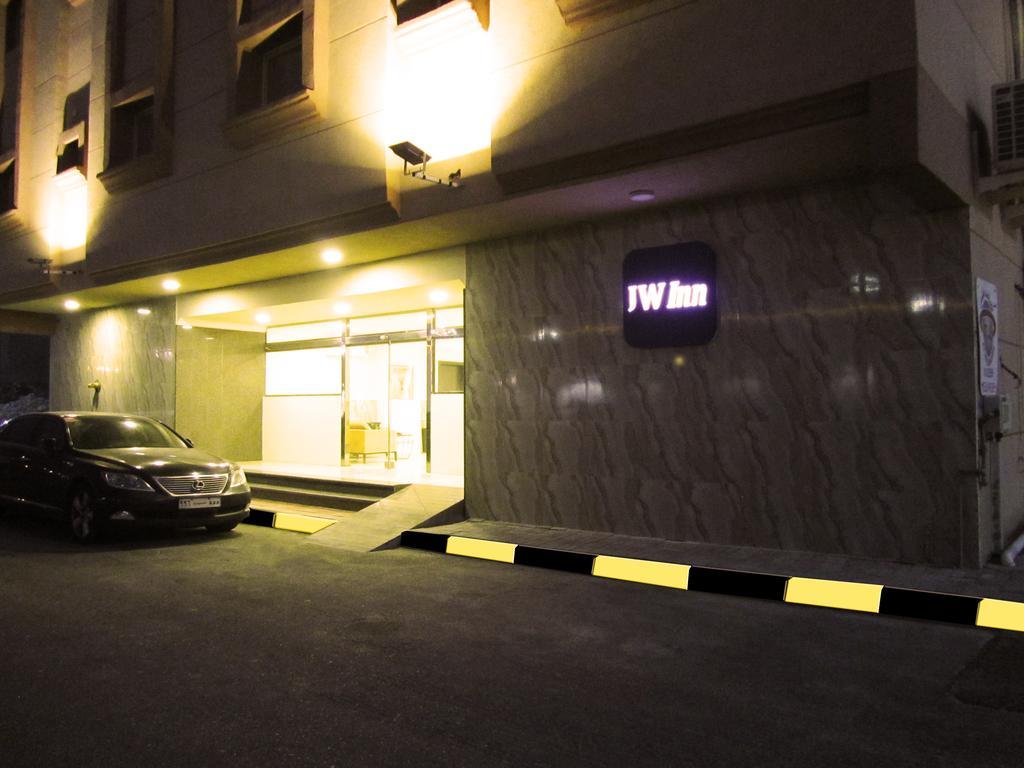 Jw Inn Hotel Nadinah Екстер'єр фото