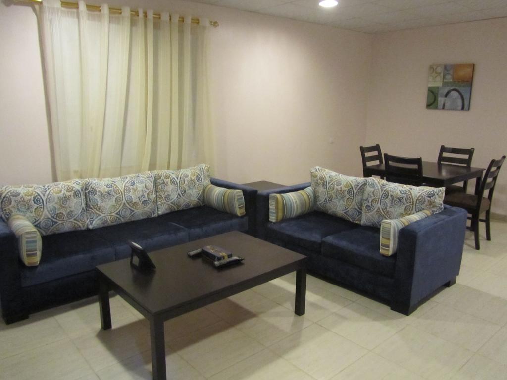 Jw Inn Hotel Nadinah Екстер'єр фото