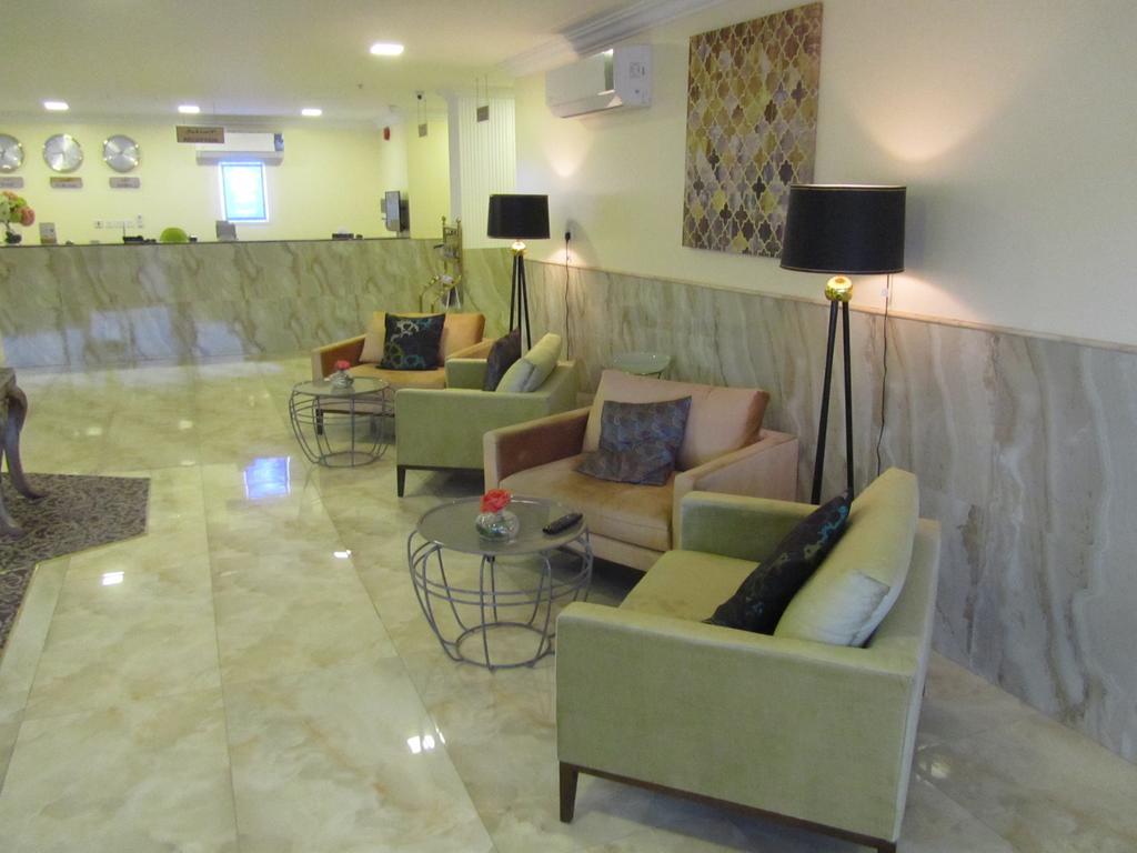 Jw Inn Hotel Nadinah Екстер'єр фото