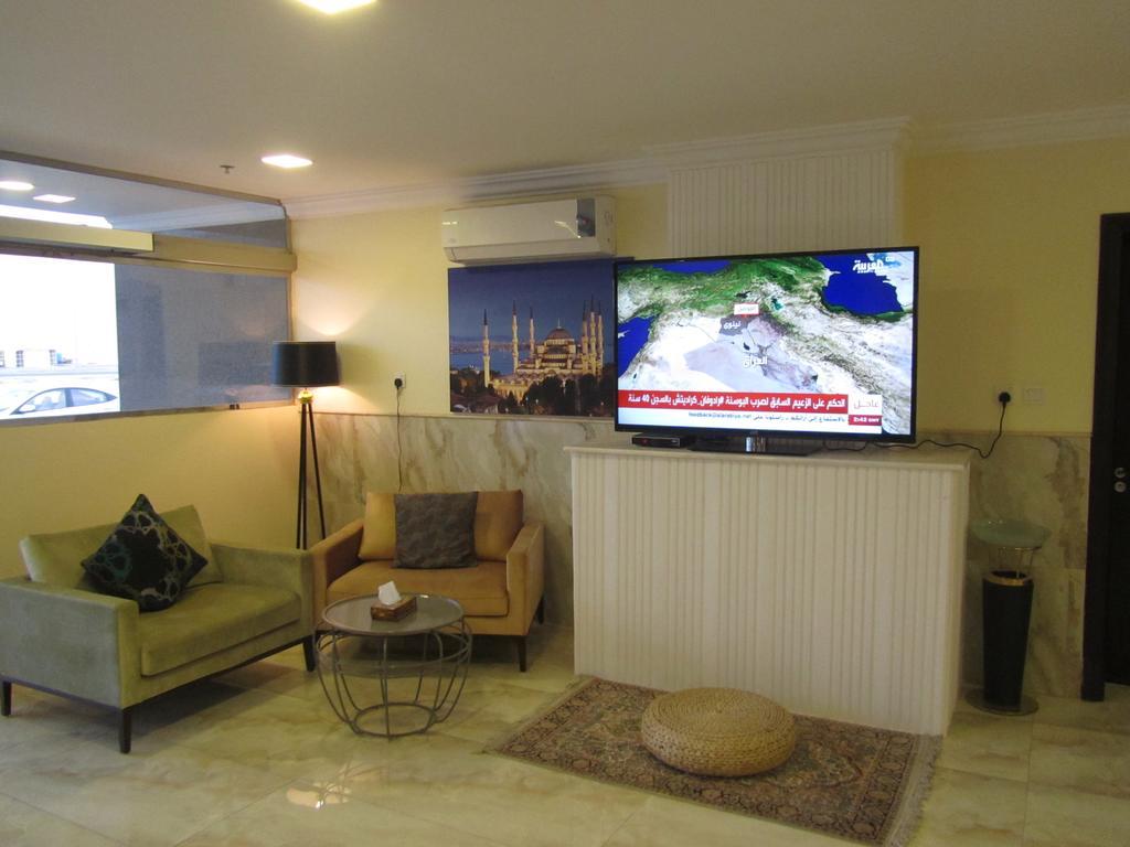 Jw Inn Hotel Nadinah Екстер'єр фото