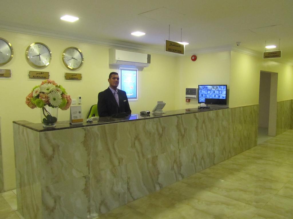 Jw Inn Hotel Nadinah Екстер'єр фото