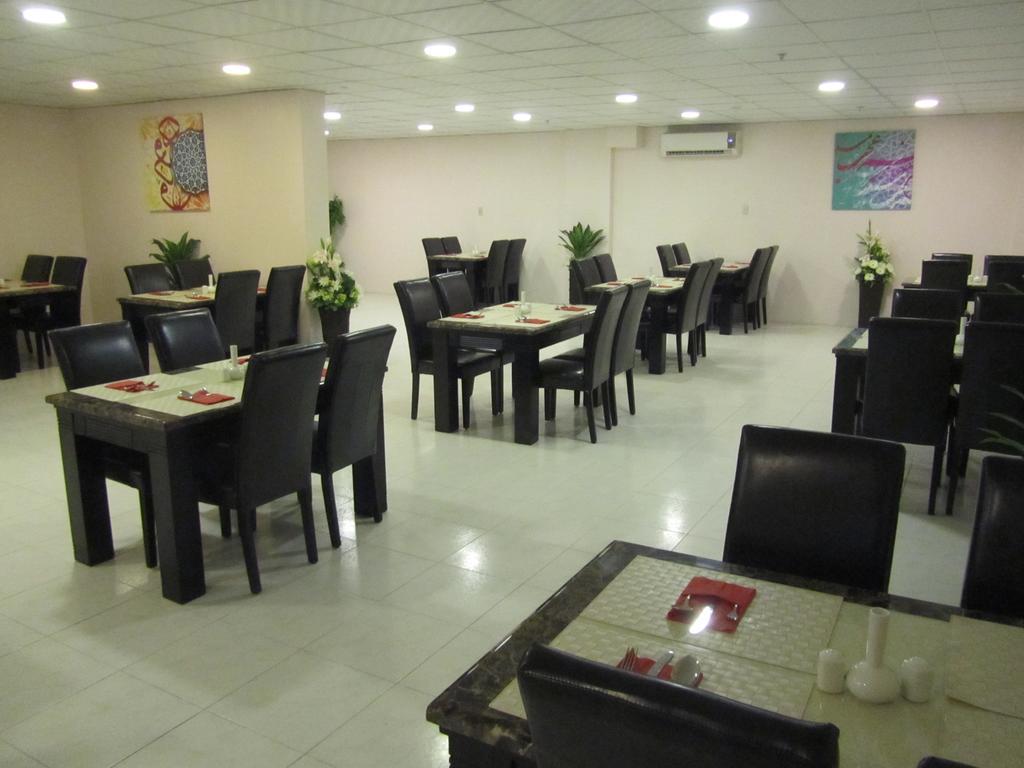 Jw Inn Hotel Nadinah Екстер'єр фото