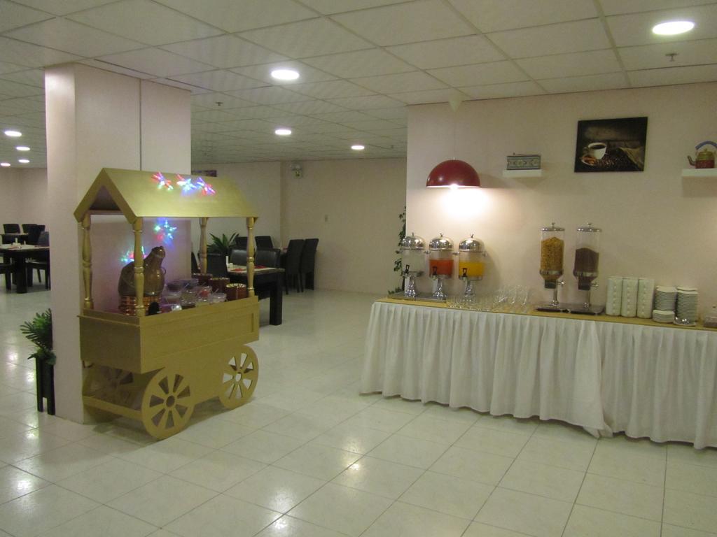 Jw Inn Hotel Nadinah Екстер'єр фото